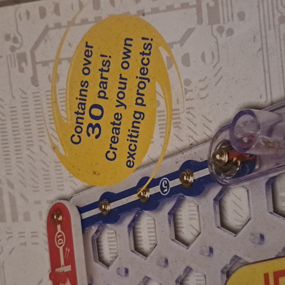 Elenco Electronics Snap Circuits Jr.® 100 Experiments Set Games - Picture 9 of 10